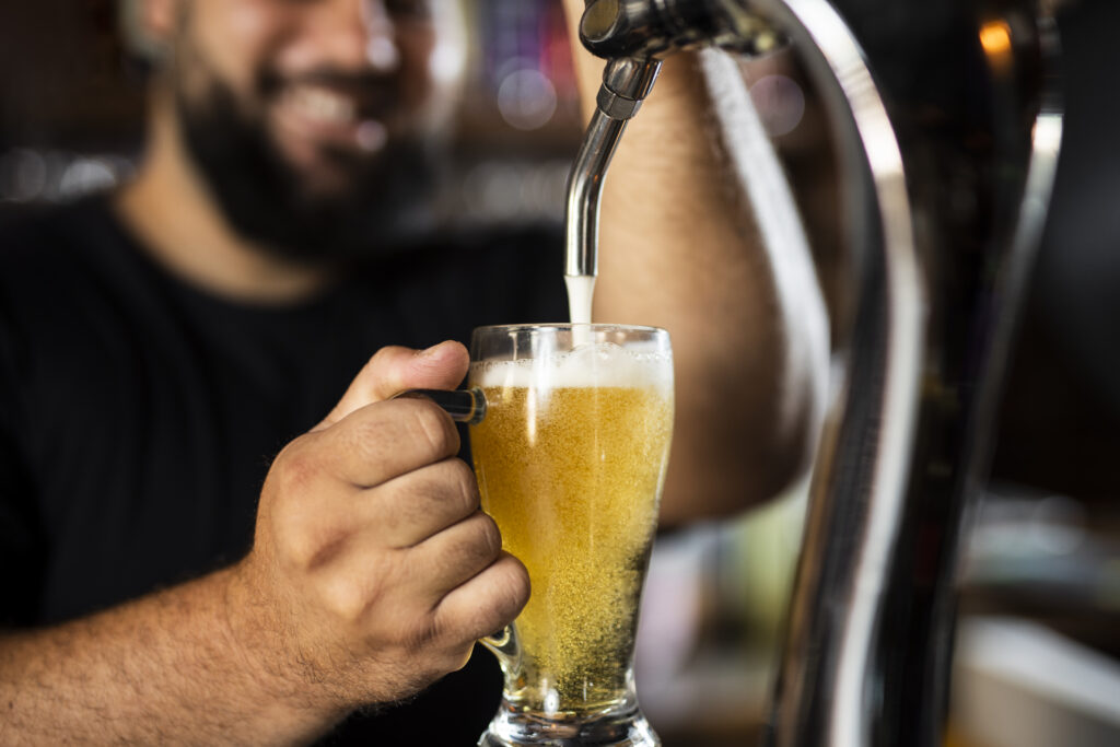 Distribuição de bebidas no atacado: Oportunidades comerciais em Belo Horizonte e São Benedito